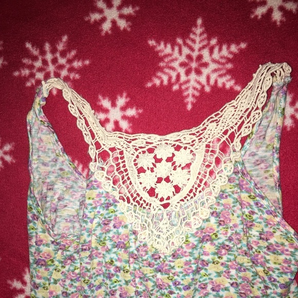 **PRICES NEGOTIABLE** lace tank top - Picture 3 of 3